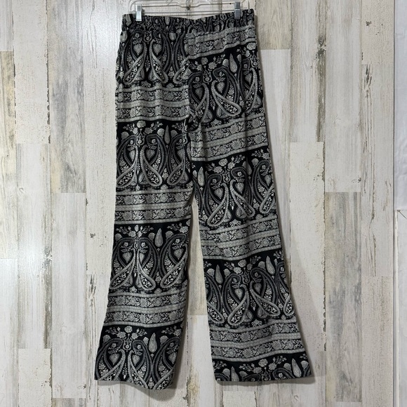 Stoosh Black and White Paisley Wide Leg Pants - Picture 6 of 9